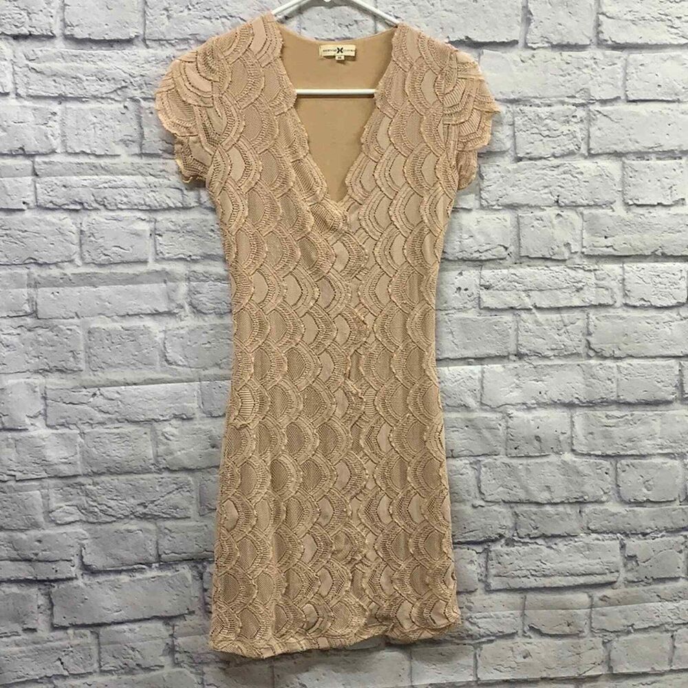 Nightcap Clothing Dress Womens XS‎ Nude Allover lace Overlay V Neck
